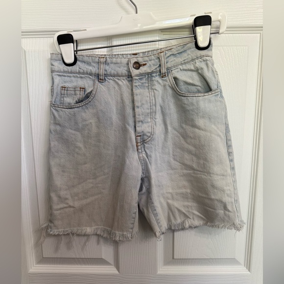 Brandy Melville Womens Jean Shorts Cut Off Distressed Size 40 US 26 Button Fly - Picture 1 of 6